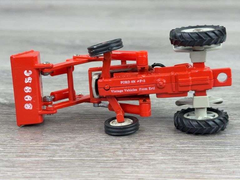 4 Ford Tractors, 1/64, Ertl