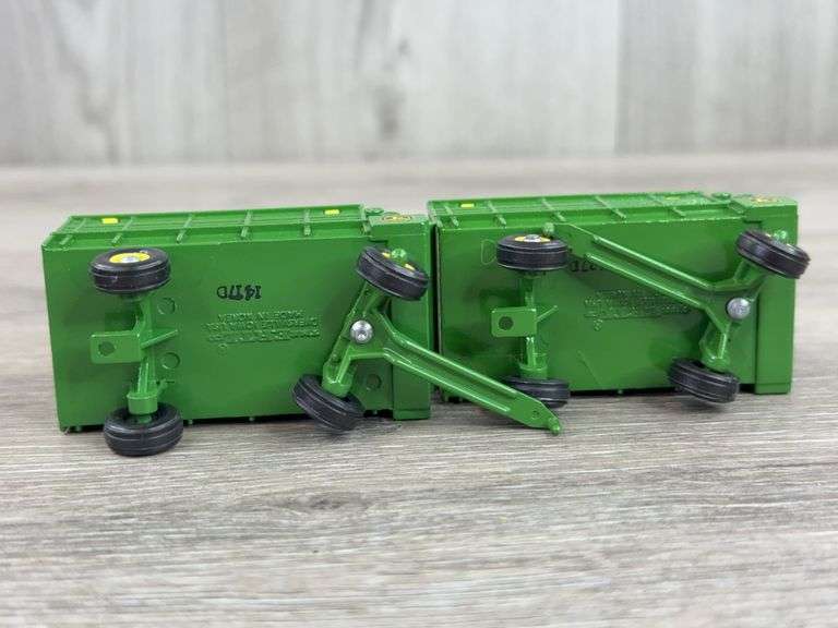 4 John Deere Forage Wagons, 1/64, Ertl