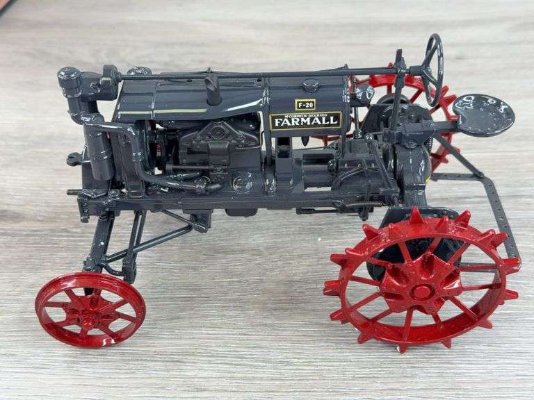 McCormick-Deering Farmall F-20, 1/16, Precision Series 3
