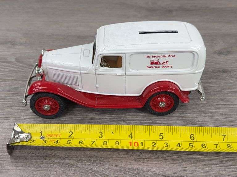 1932 Ford, 1918 Ford Runabout & 1923 Chevrolet Delivery Banks, The Dyersville Area Historical Society, Ertl, Missing Keys