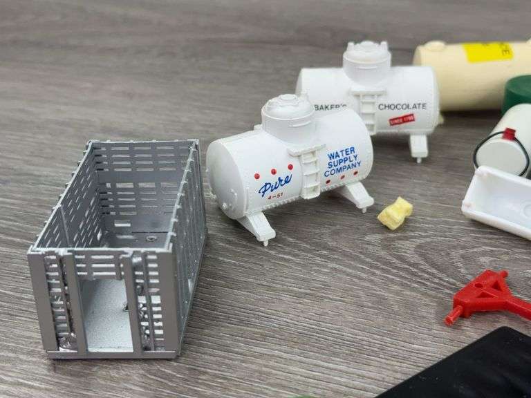 Truck, Tractor, Tanks & Toy Parts, 1/64