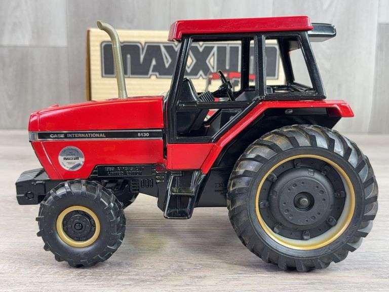 Case International 5130 MFD, 1/16, Vincent Farm Equipment Limited