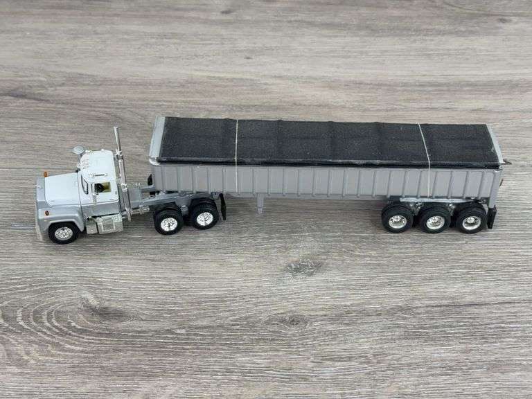 Mack Truck W/Dump Grain Trailer, 1/64, Custom