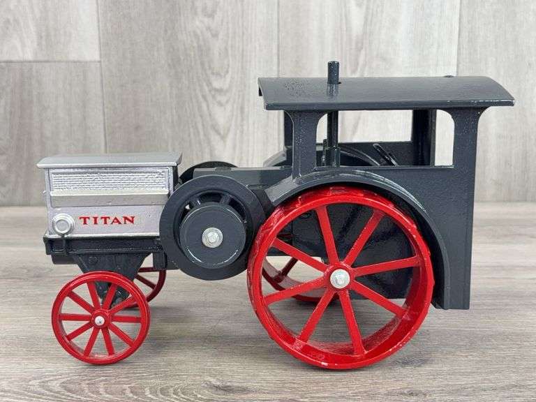 IH Titan, 1/16, Custom