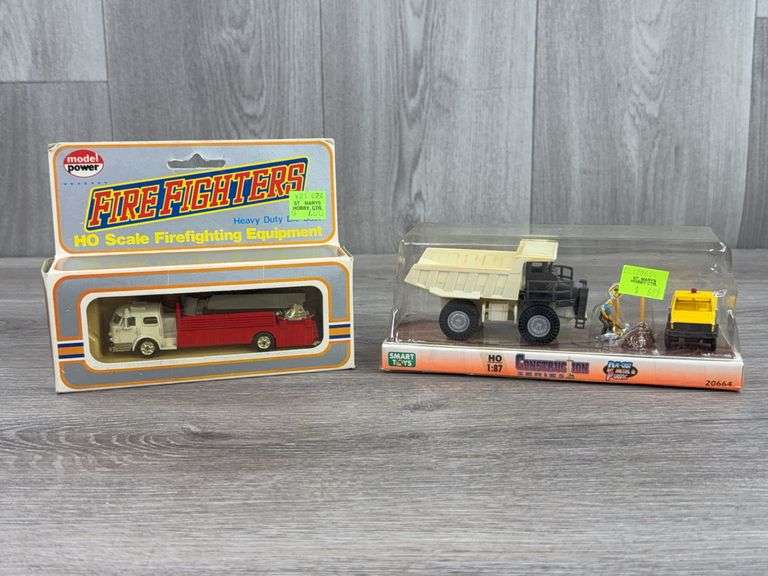 HO Construction Series Dump Truck & HO Firefighting Equipment, HO 1/87, Smart Toys & Model Power