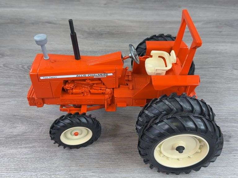 Allis-Chalmers Two-Twenty MFD Duals, 1/16, Toy Farmer