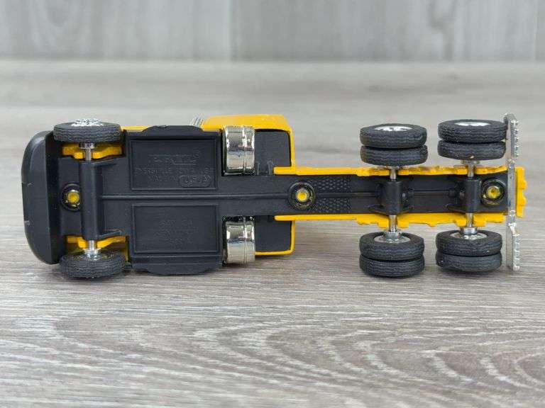 Kenworth T600A Truck W/Flatbed Trailer,  1/64, Custom