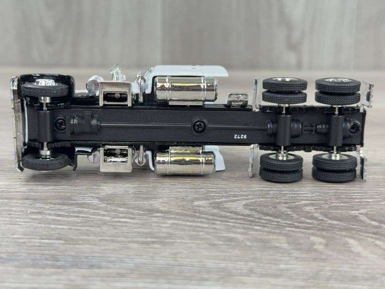 Peterbilt Truck W/Trailer, 1/64, Trailer Liberty Classics, Limited Edition