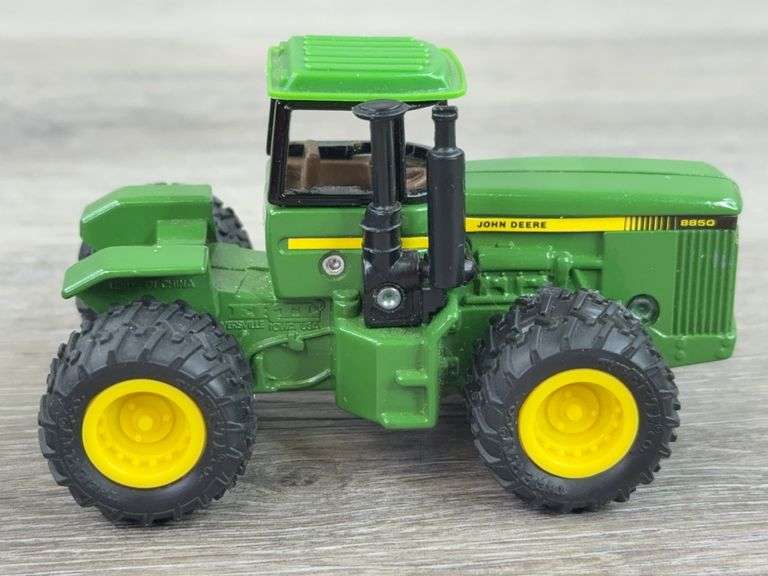 John Deere 8760 4WD Duals & 2 8850 4WD Duals, 1/64, Ertl
