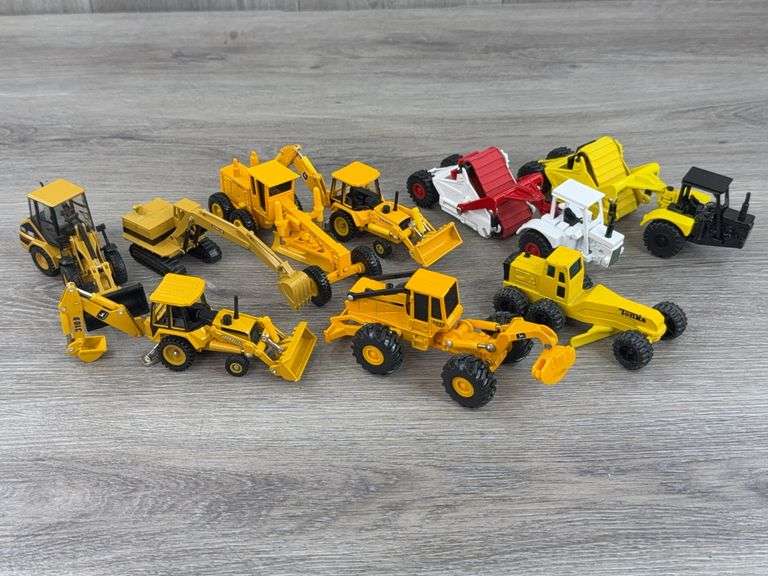 John Deere, Caterpillar, Tonka Construction Equipment, 1/64 & 1/87, Ertl, NZG & Tonka