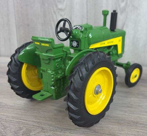 John Deere 630. 1988 Toy Farmer