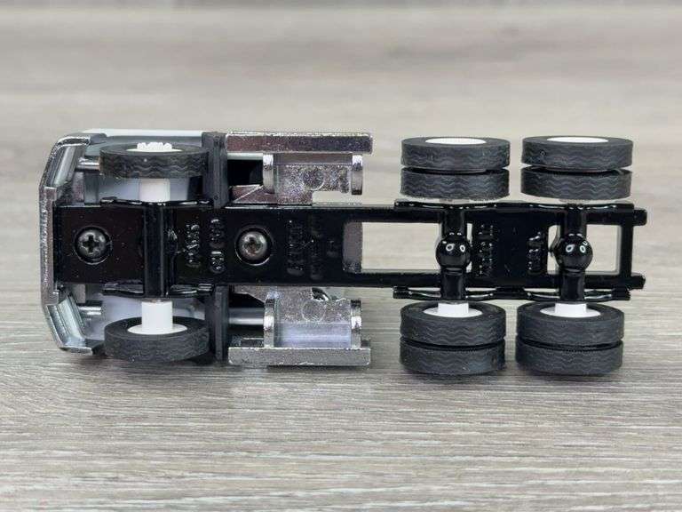 2 Mack CH600 Chemical Tankers, 1/64, Penjoy