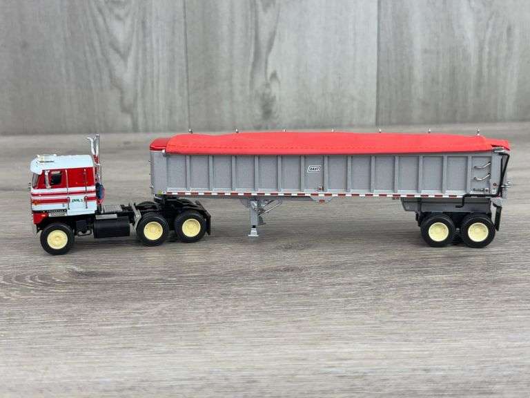 International Transtar Fikes Truck W/Trailer,  1/64