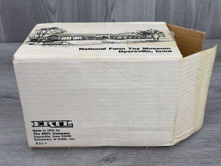 Cockshutt 50 Deluxe WF, 1/16, 1986 NFTM Commemorative