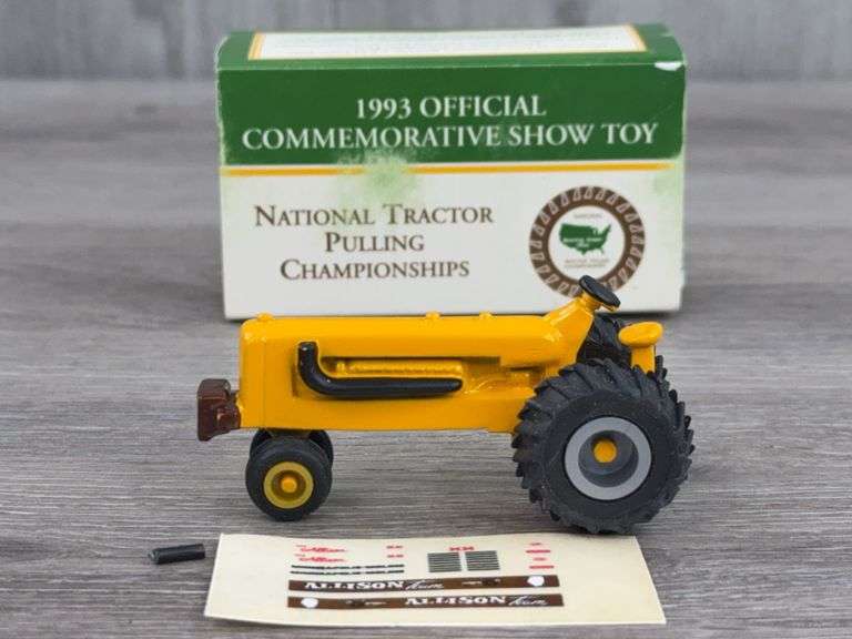 Minneapolis-Moline UB Pulling Tractor, 1/64, Allison Team