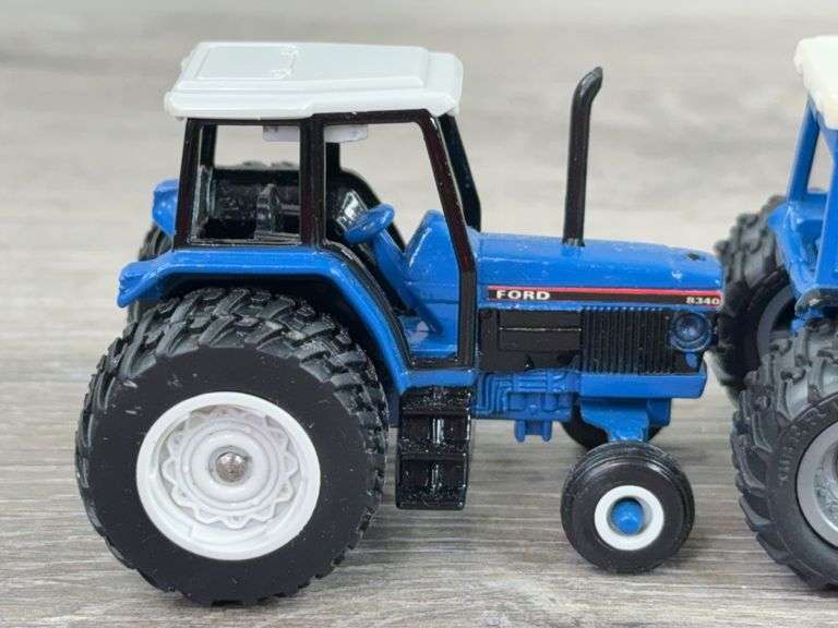 6 Ford Tractors, 1/64, Ertl