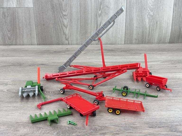 Farm Implements, 1/64, Plastic