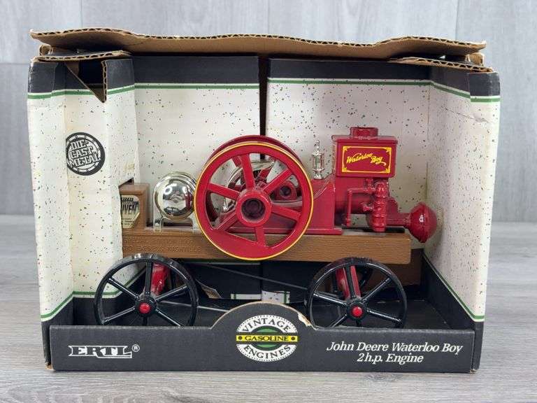John Deere Waterloo Boy 2 H.P. Engine, 1/8, 1992 Nashville Parts Expo