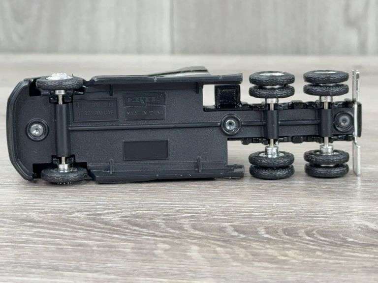 Ford Truck W/Flatbed Trailer, 1/64, Custom