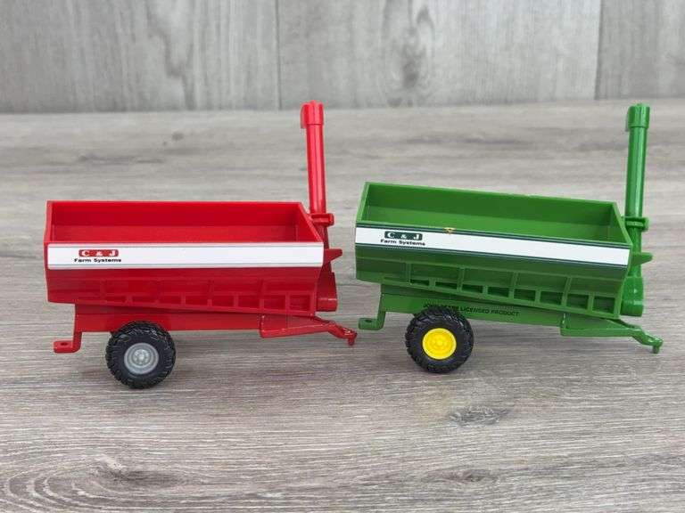 2 C&J Farm Systems Grain Carts, 1/64, Ertl