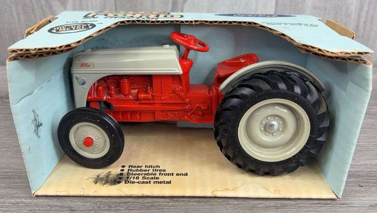 ERTL Ford 8N Tractor