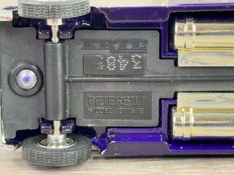 Peterbilt 377A/E Truck-Ertl W/Penjoy Flatbed Trailer, 1/64