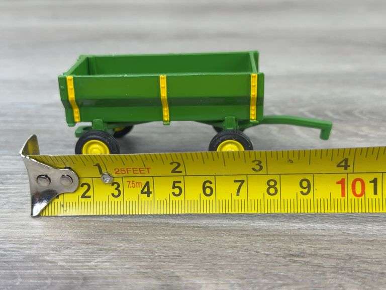 3 Flarebox Wagons-Ertl, 4” & 2 Tootsie Toys Farm Wagons-3 1/2”