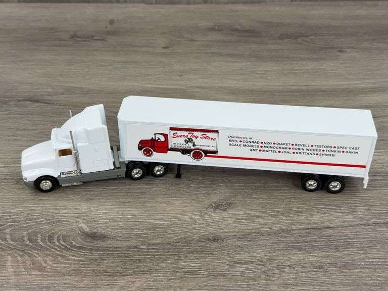 International 9400 Evers Toy Store Truck & Trailer, 1/64, Road Champs