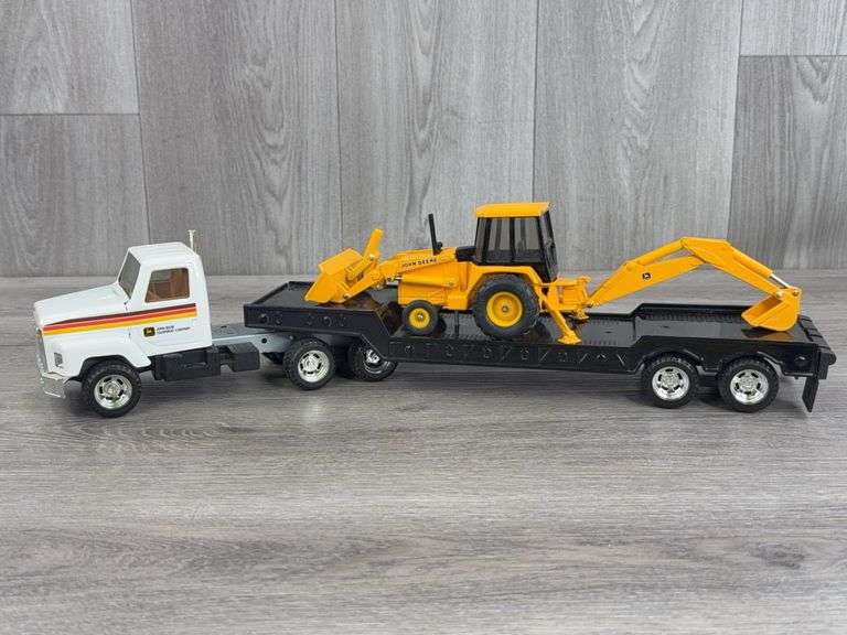 John Deere Equipment Co. Tractor Trailer W/Backhoe/Loader, 20 1/4” Long, Ertl
