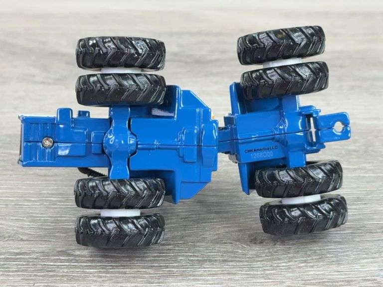 2 Ford FW-60 4WD, 1 W/Duals, 1/64, Ertl