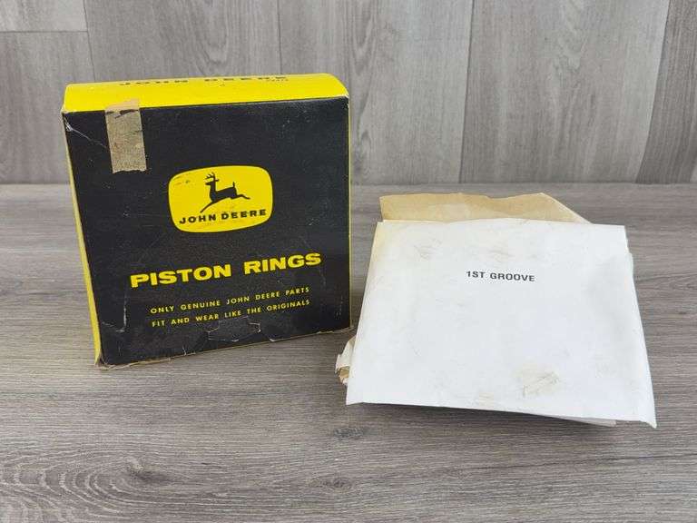 John Deere Piston Rings Box W/Sleeves, Empty