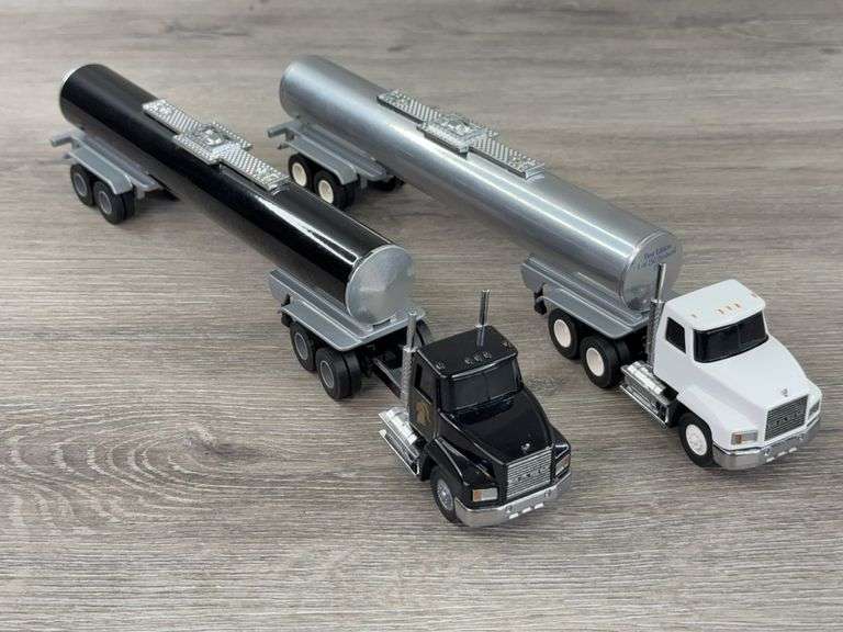 2 Mack CH600 Chemical Tankers, 1/64, Penjoy