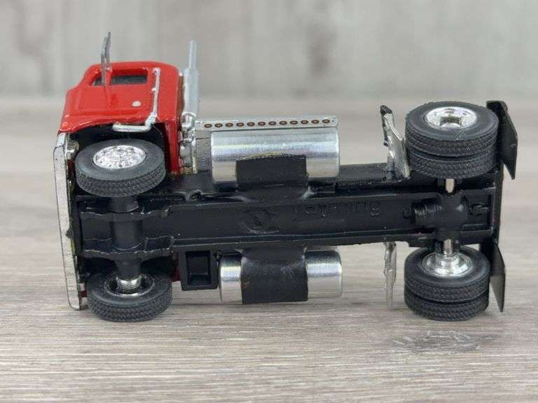 KW Day Cab Single Axle, 1/64, Yatming