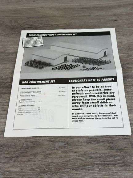 Farm Country Hog Confinement Set 79 Pieces,  Ertl, Unsure If Complete