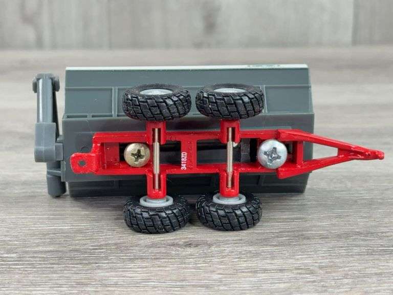 F750 Ford Grain Truck & 2 Grain Carts, 1/64, Custom, Grain Cart Not Attached To Truck