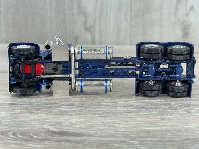 Peterbuilt Truck W/Tri Axle Step Deck Trailer, 1/64, Custom