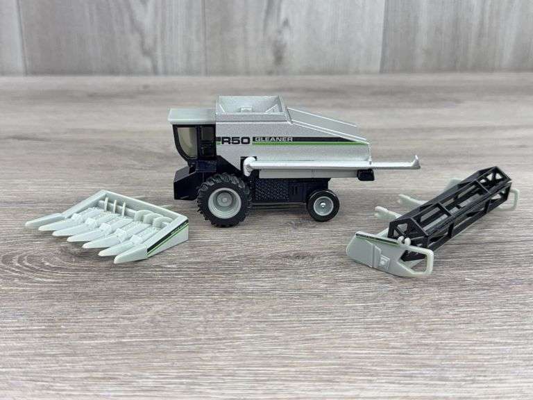 Deutz-Allis Gleaner R50 Combine, 1/64, Ertl, 2 Heads