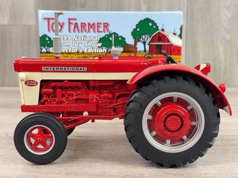 International 660 WF Diesel, 1/16, 1999 NFTS, Toy Farmer