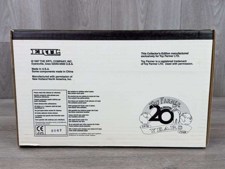 New Holland 8260 MFD, 1/16, 1997 NFTS, Toy Farmer