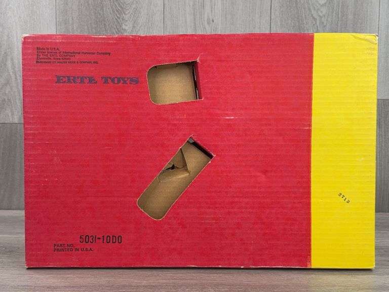 International 544 Farm Set, 1/16, Ertl, Missing Cows