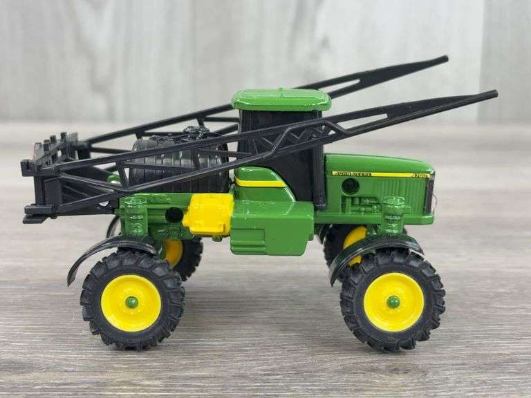 John Deere 4700 Sprayer Truck, 1/64, John Deere Licensed Product