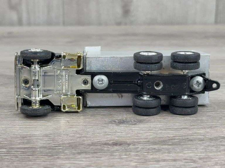 2 Semi Trucks, 1 W/Pup, 1/64, Custom