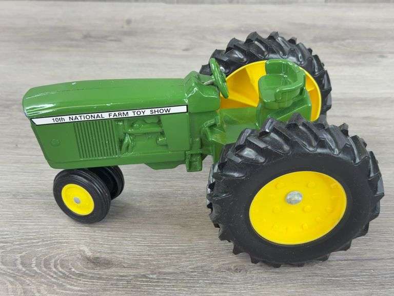 John Deere 1987 10th National Farm Toy Show Tractor, 1/16