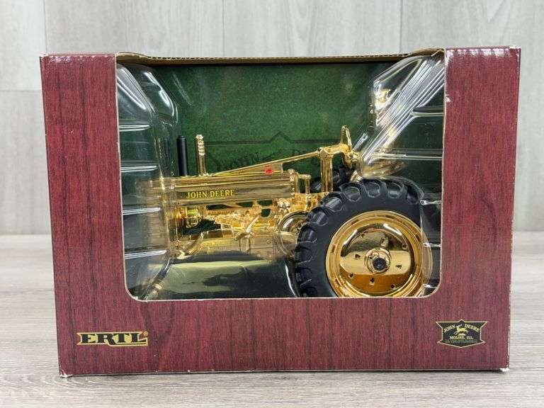 John Deere Model A W/Man, 1/16, Ertl