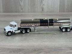 Mack Truck W/Tanker, 1/64, Truck First Gear, Fuel Lines Need Reattached