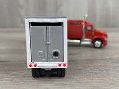 International Truck-DCP W/Refrigerated Trailer Bank-Liberty Classics Limited Edition, 1/64, Mudflap Not Attached