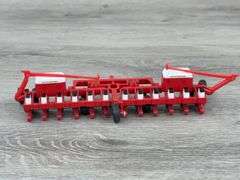 International Harvester & Case International Farm Implements, 1/64, Mostly Ertl