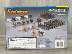 Farm Country Mustang Roundup, 35 Pieces, Ertl, Unsure If Complete