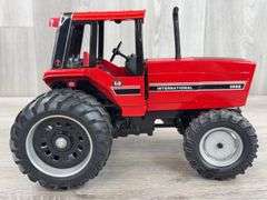 International 3688 MFD Duals, 1/16, Ertl