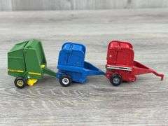6 Round Balers & 1 Bale Processors, 1/64, Ertl, John Deere, International, Vermeer, Deutz-Allis, Some Missing Bales